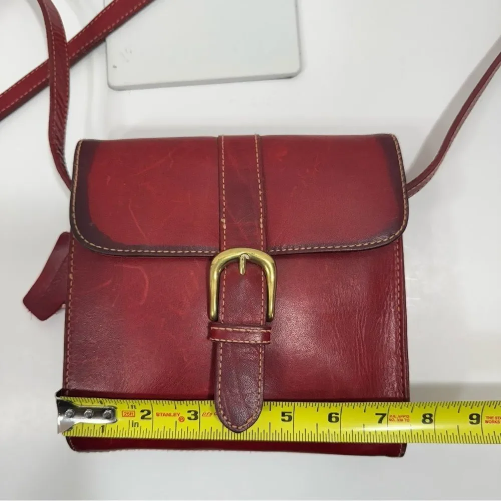 G.H Bass & Co.Womens Red Vintage Genuine Leather Crossbody Bag